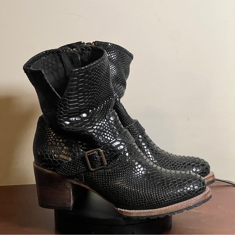 Freebird Carlito - Black Snakeskin Embossed Leather High Heel Boots - US 12